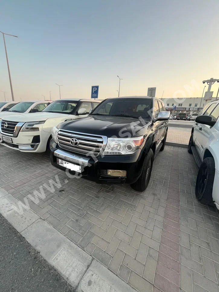Toyota  Land Cruiser  VXR  2009  Automatic  240,000 Km  8 Cylinder  Four Wheel Drive (4WD)  SUV  Black