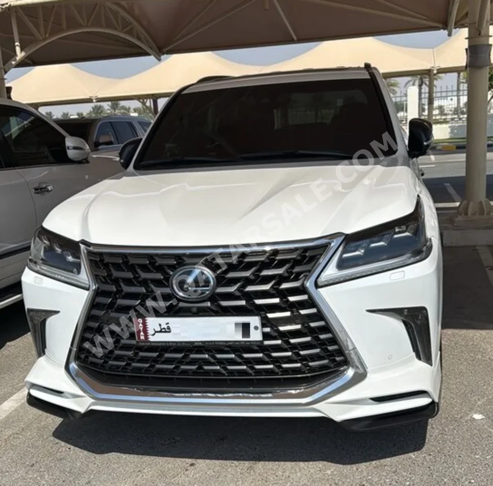 Lexus  LX  570 S Black Edition  2016  Automatic  200,000 Km  8 Cylinder  Four Wheel Drive (4WD)  SUV  Pearl