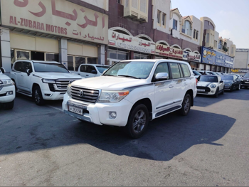 Toyota  Land Cruiser  GXR  2015  Automatic  390,000 Km  8 Cylinder  Four Wheel Drive (4WD)  SUV  White