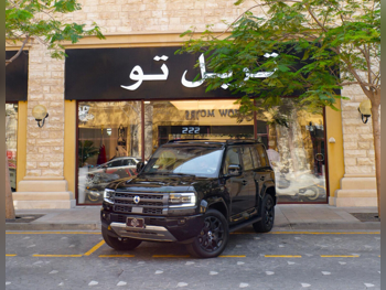 بي واي دي  دينزا  بي 5  2026  اوتوماتيك  0 كم  4 سلندر  دفع رباعي  اس يو في  أسود  تحت الضمان