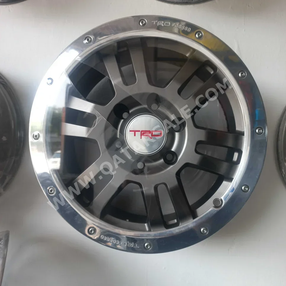 رنقات العجلات تويوتا  الألومنيوم \  17 بوصة  كروم  2021  all model  4  4