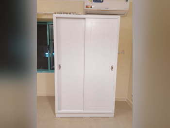 خزائن ودواليب الملابس والزينة - خزائن  - أبيض