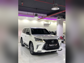 لكزس  ال اكس  570 اس  2017  اوتوماتيك  291,000 كم  8 سلندر  دفع رباعي  اس يو في  أبيض