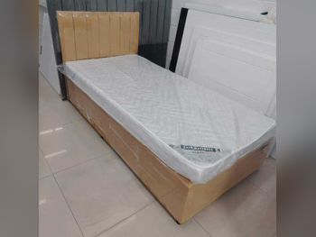 الأسّرة - فردي  - البرتقالي  - متضمنة المرتبة