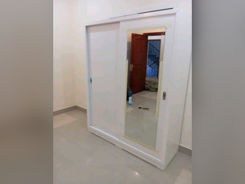 خزائن ودواليب الملابس والزينة - دوحة فيرنيتشر  - خزائن  - أبيض