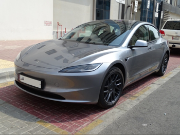 Tesla  Model 3  Long Range  2025  Automatic  3,000 Km  0 Cylinder  All Wheel Drive (AWD)  Sedan  Gray  With Warranty