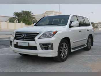 لكزس  ال اكس  570  2014  اوتوماتيك  479,000 كم  8 سلندر  دفع رباعي  اس يو في  أبيض