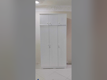 خزائن ودواليب الملابس والزينة - دوحة فيرنيتشر  - خزائن  - أبيض