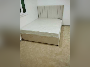 الأسّرة - لايف ستايل  - مزدوج  - متضمنة المرتبة