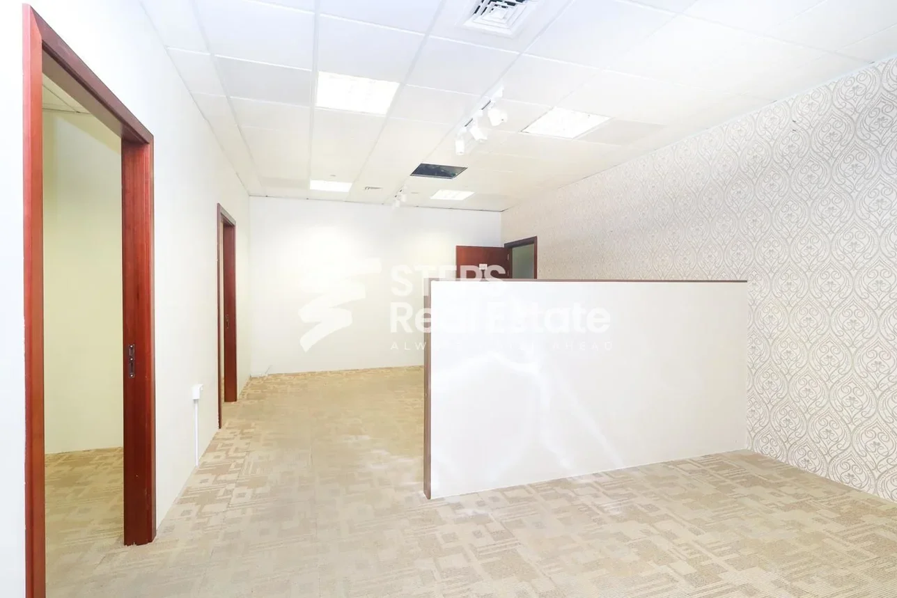 مكاتب تجارية - غير مفروشة  - الدوحة  - المطار القديم