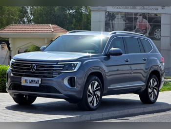 فوكس واغن  تيراماونت  2024  اوتوماتيك  31,000 كم  6 سلندر  دفع رباعي  اس يو في  رمادي  تحت الضمان