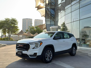 GMC  Terrain  SLE  2024  Automatic  500 Km  4 Cylinder  Four Wheel Drive (4WD)  SUV  White  With Warranty