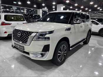 نيسان  باترول  بلاتنيوم  2013  اوتوماتيك  263,000 كم  8 سلندر  دفع رباعي  اس يو في  أبيض