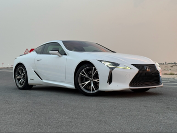 لكزس  ال سي  500 اتش  2017  اوتوماتيك  48,750 كم  6 سلندر  دفع كلي مستمر  سيدان  أبيض