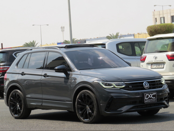 فوكس واغن  تيغوان  ار لاين  2022  اوتوماتيك  39,000 كم  4 سلندر  دفع كلي مستمر  اس يو في  رمادي  تحت الضمان