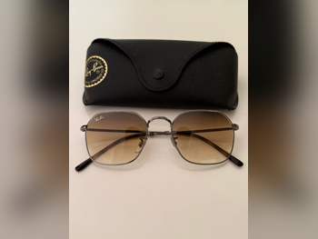 راي بان  نظارة شمسية  بنى  ضمان  رجالي