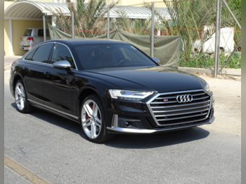 اودي  أس  8  2020  اوتوماتيك  42,000 كم  8 سلندر  دفع كلي مستمر  سيدان  أسود