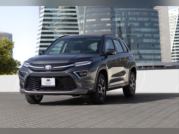 Toyota  Urban Cruiser  4 Cylinder  SUV 2x4  Dark Grey  2026