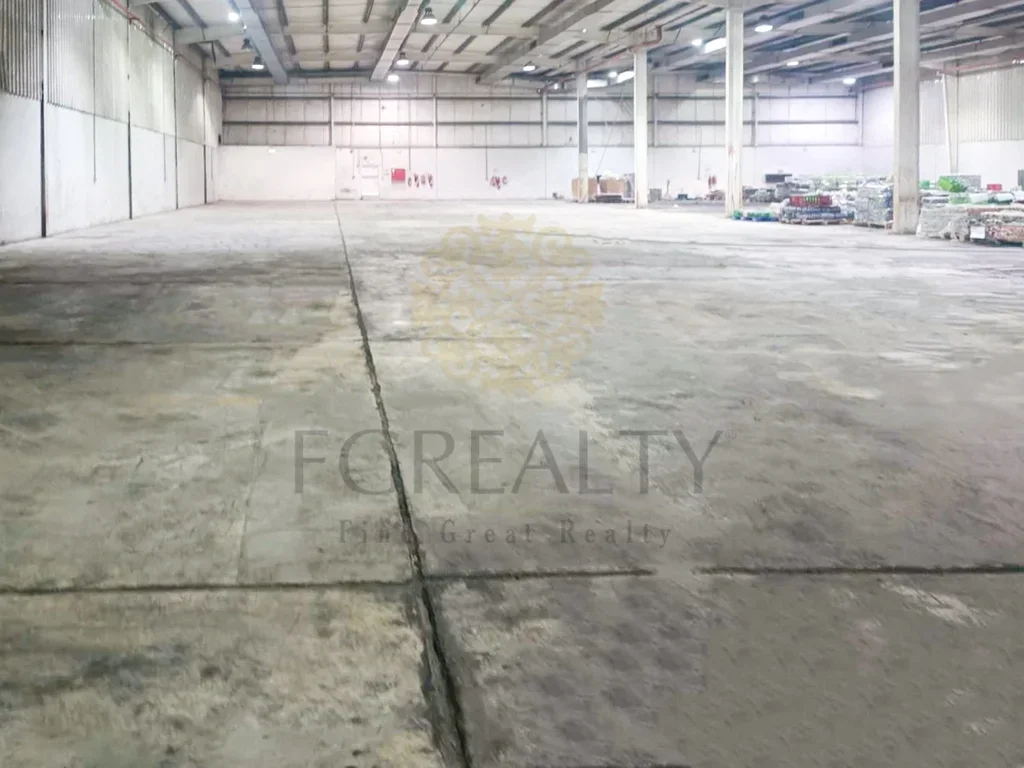 Warehouses & Stores - Al Rayyan - Industrial Area -Area Size: 4758 Square Meter