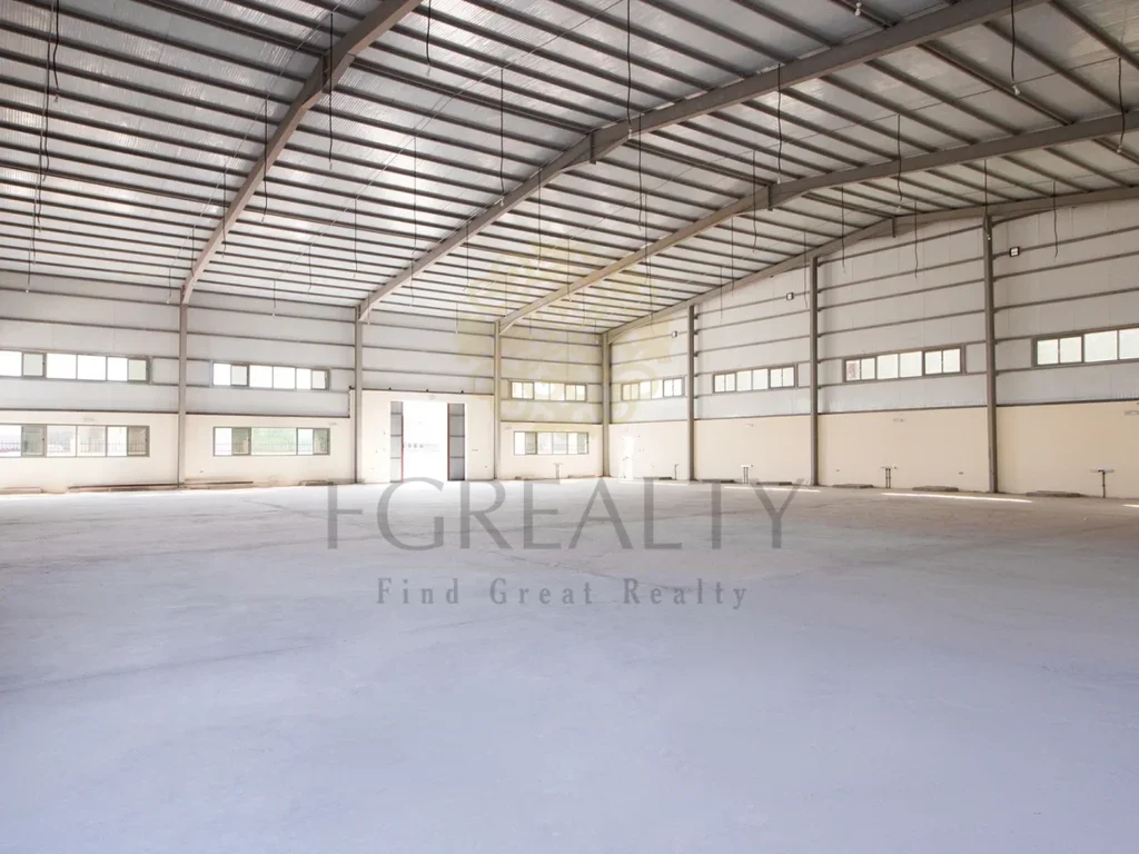 مخازن و مستودعات - الوكرة  - بركة العوامر  -المساحة: 2007 متر مربع