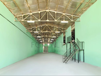 مخازن و مستودعات - الريان  - المنطقة الصناعية  -المساحة: 1000 متر مربع