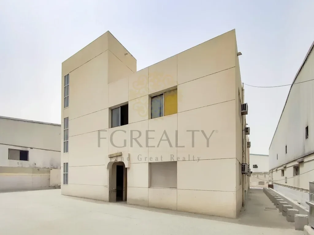 Warehouses & Stores - Al Rayyan  - Industrial Area  -Area Size: 1800 Square Meter