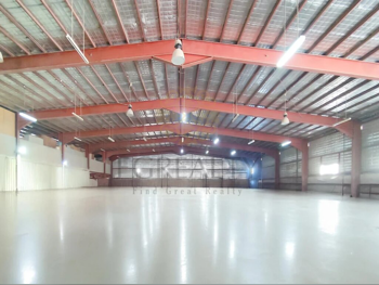 مخازن و مستودعات - الريان  - المنطقة الصناعية  -المساحة: 3600 متر مربع