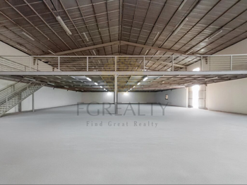 مخازن و مستودعات - الريان  - المنطقة الصناعية  -المساحة: 950 متر مربع