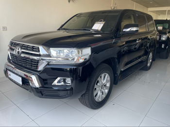 Toyota  Land Cruiser  GXR  2021  Automatic  160,000 Km  8 Cylinder  Four Wheel Drive (4WD)  SUV  Black