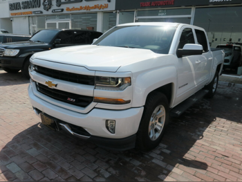Chevrolet  Silverado  Z71  2018  Automatic  141,000 Km  8 Cylinder  Four Wheel Drive (4WD)  Pick Up  White