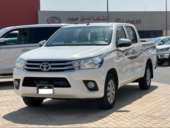 تويوتا  هاي لوكس  2019  اوتوماتيك  175,000 كم  4 سلندر  دفع خلفي  بيكب  أبيض