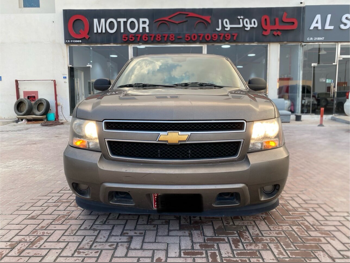 Chevrolet  Suburban  2012  Automatic  174,000 Km  8 Cylinder  Four Wheel Drive (4WD)  SUV  Gray