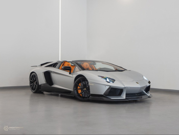 لمبرجيني  أفانتادور  رود ستر  2015  اوتوماتيك  35,400 كم  12 سلندر  دفع خلفي  كشف  فضي