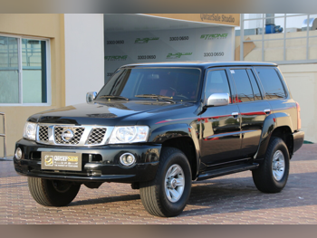 نيسان  باترول  سفاري  2006  اوتوماتيك  280,000 كم  6 سلندر  دفع رباعي  اس يو في  أسود