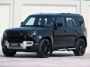 Land Rover  Defender  110 HSE  2024  Automatic  28,000 Km  6 Cylinder  Four Wheel Drive (4WD)  SUV  Black  With Warranty