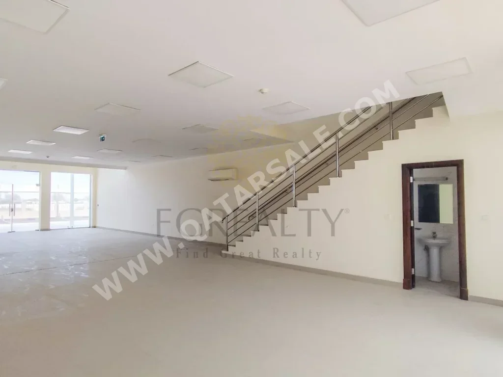 Warehouses & Stores - Al Wakrah  - Barkit Al Awamer  -Area Size: 14619 Square Meter