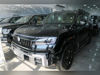 بي واي دي  دينزا  بي 8  2026  اوتوماتيك  0 كم  4 سلندر  دفع رباعي  اس يو في  أسود  تحت الضمان