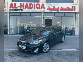Toyota  Avalon  XLE  2013  Automatic  52,000 Km  6 Cylinder  Front Wheel Drive (FWD)  Sedan  Black