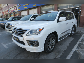 لكزس  ال اكس  470  2015  اوتوماتيك  213,000 كم  8 سلندر  دفع رباعي  اس يو في  أبيض