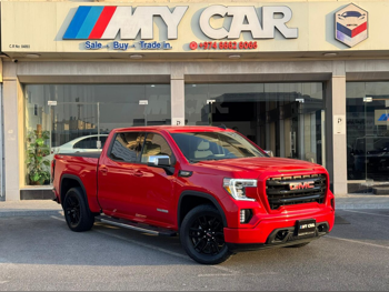 GMC  Sierra  Elevation  2022  Automatic  41,000 Km  8 Cylinder  Four Wheel Drive (4WD)  Pick Up  Red