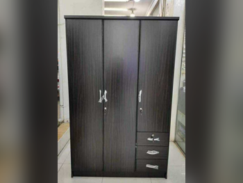 خزائن ودواليب الملابس والزينة - لايف ستايل  - خزائن  - أسود