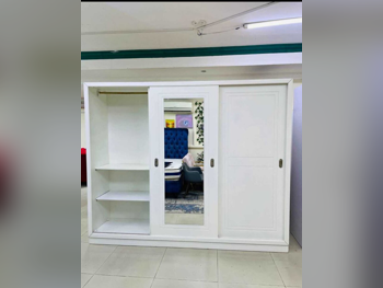 خزائن ودواليب الملابس والزينة - دوحة فيرنيتشر  - خزائن  - أبيض