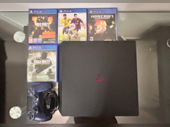 Video Games Consoles - Sony  - PlayStation 4 Pro  - 1 TB  -Included Controllers: 2
