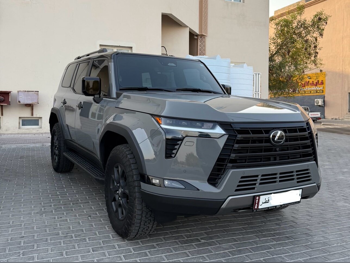 Lexus  GX  550 Overtrail  2024  Automatic  14,000 Km  6 Cylinder  All Wheel Drive (AWD)  SUV  Gray