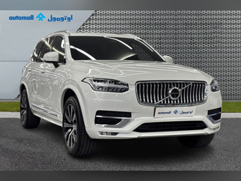 فولفو  اكس سي  90  2023  اوتوماتيك  172,995 كم  4 سلندر  دفع رباعي  اس يو في  أبيض  تحت الضمان