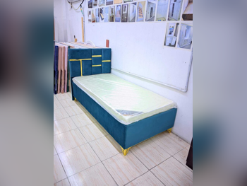 الأسّرة - لايف ستايل  - فردي  - أخضر  - متضمنة المرتبة