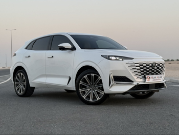 Changan  UNI-K  2023  Automatic  66,900 Km  4 Cylinder  Front Wheel Drive (FWD)  SUV  White  With Warranty