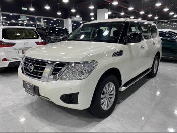 نيسان  باترول  أكس أي  2019  اوتوماتيك  190,000 كم  6 سلندر  دفع رباعي  اس يو في  أبيض