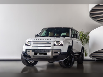 Land Rover  Defender  110 HSE  2025  Automatic  0 Km  6 Cylinder  Four Wheel Drive (4WD)  SUV  White and Black  With Warranty