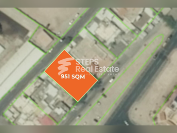اراضي للبيع في الدوحة  - فريج الهتمي الجديد  -المساحة 951 متر مربع